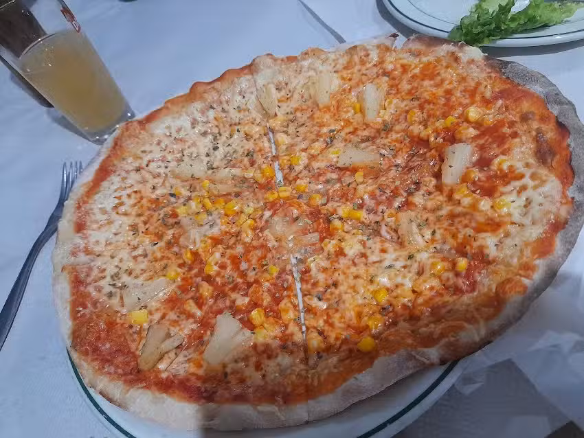 La Traba Pizzeria