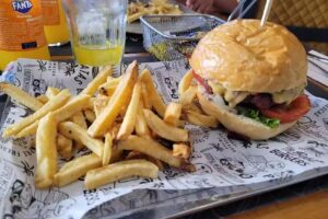 Las Palmeras Take Away