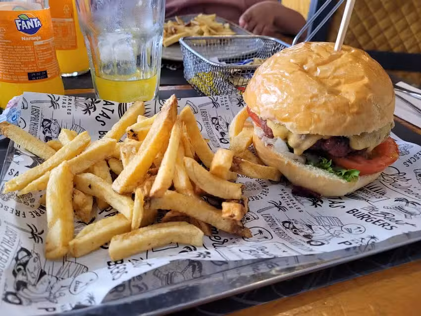 Las Palmeras Take Away