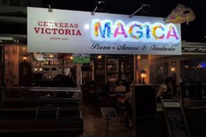 Magica Pizzería