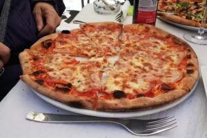 Mamma Roma Restaurante Pizzería