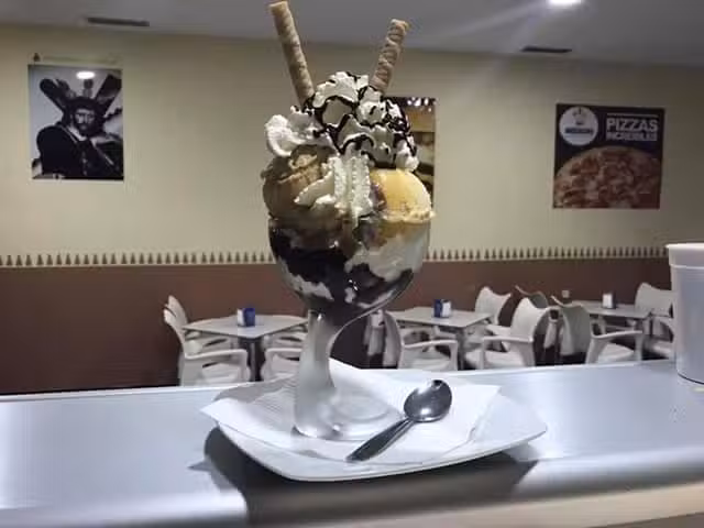 Menacho Burguer Pizza