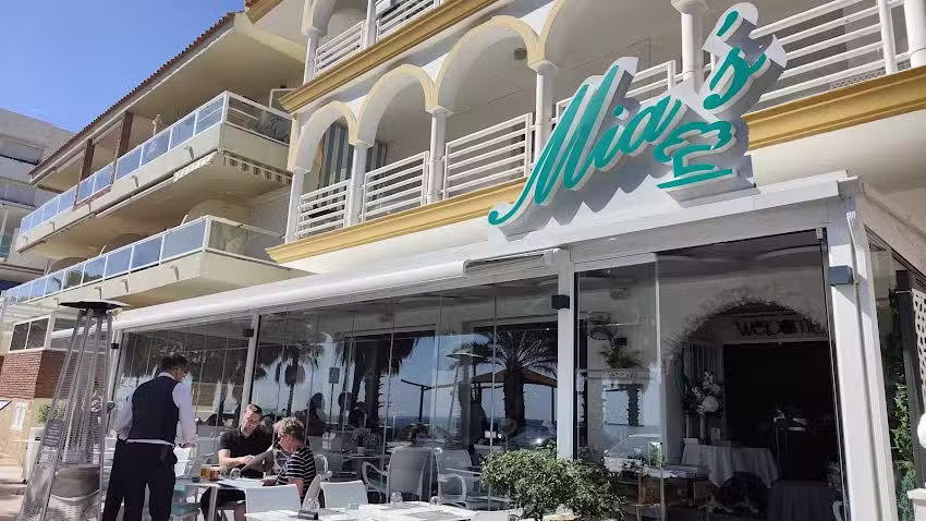 Mia’s Pizzorante Gourmet