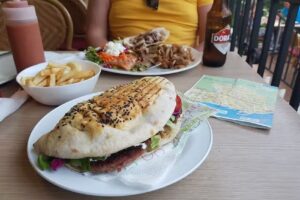 Mom’s Kebab & Pizza