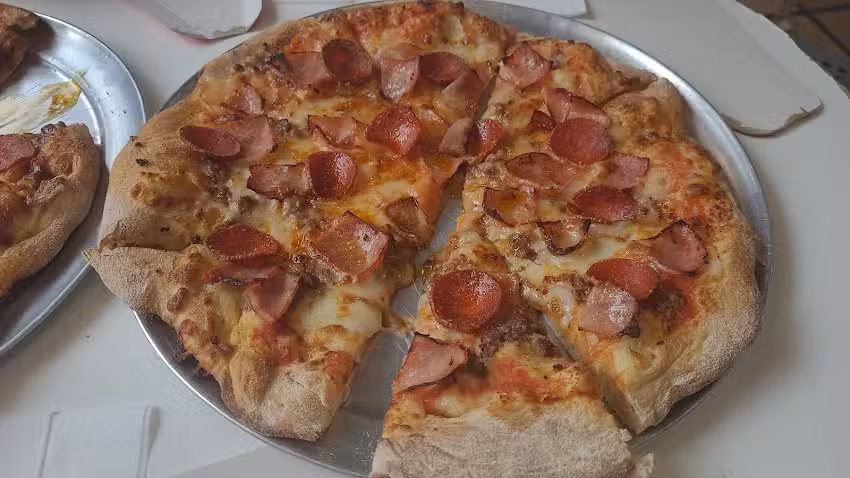 Mucho+que pizza Albacete 1(Carnicerías 1)