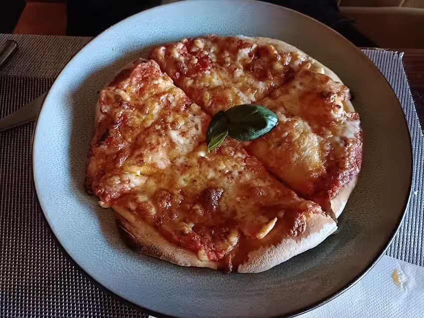 New Palermo Bar & Restaurant