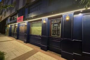 No Tan Santa Pizza/Cocteles by Santa Chula