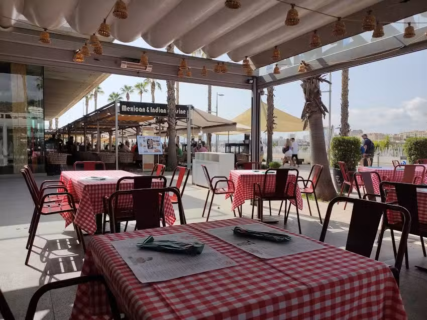 O Mamma Mia – Muelle Uno