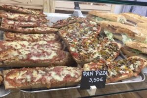 Panadería Cafetería Pizzeria La Margariteña