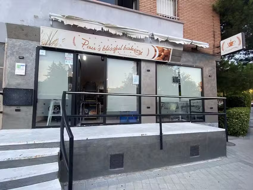 Pau’s Blissful Bakery – Cafetería