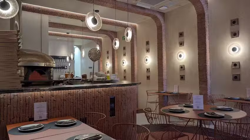 Pietta – 𝗥𝗲𝘀𝘁𝗮𝘂𝗿𝗮𝗻𝘁𝗲 𝗜𝘁𝗮𝗹𝗶𝗮𝗻𝗼 & 𝗣𝗶𝘇𝘇𝗲𝗿𝗶́𝗮 𝗲𝗻 𝗚𝗿𝗮𝗻𝗮𝗱𝗮