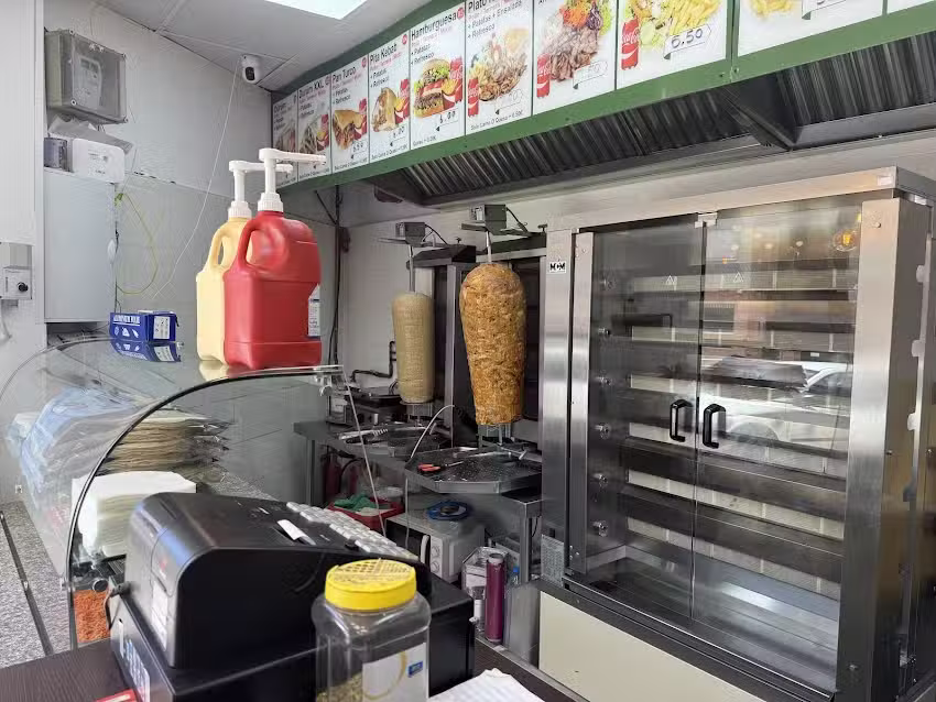 PITA INN DONER KEBAB & PIZZERIA