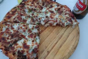 Pitas Pizzas y Tapas