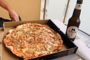 Pizza a Punt · Tona