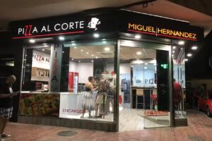 Pizza al corte Miguel Hernandez