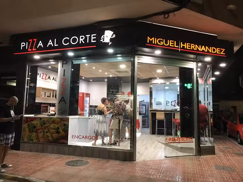 Pizza al corte Miguel Hernandez