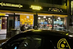 PIZZA El Petit Obrador Sarrià de Ter