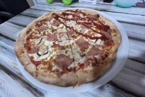 Pizza Eva Olías del Rey