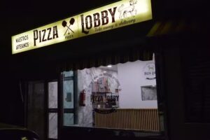 Pizza Lobby