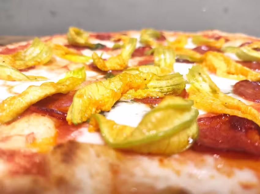 PIZZA MÍTICA Sarrià