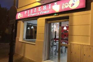 Pizzería A Punto y Coma