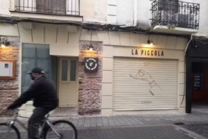 Pizzería Artesana La Piccola