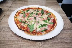 Pizzeria Black And White