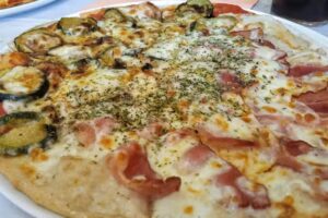 Pizzería cafetería pastelería ANLU