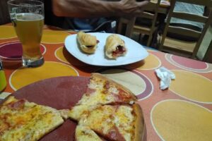 Pizzería Come y Calla