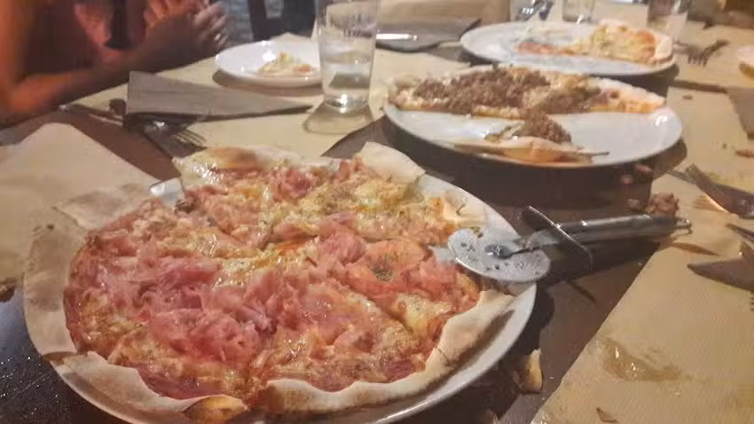 Pizzería Cosa Nostra