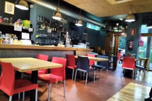 Pizzeria-hamburgueseria La Trigona by Akragas