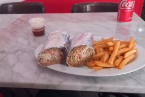 PIZZERIA – KEBAB 27 DE JULIO