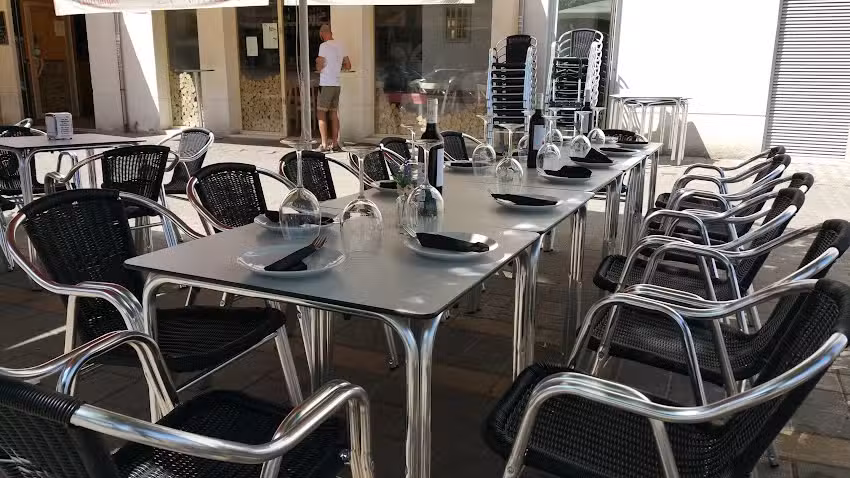 Pizzería La Antigua Horno de Leña