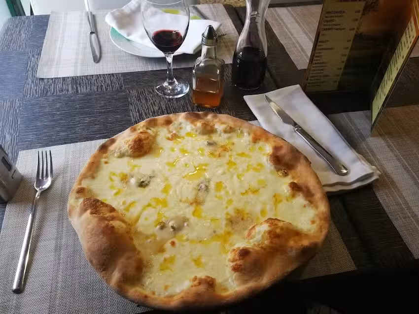 Pizzería La Dolce Vita | La cosa nostra