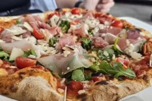 Pizzeria La Famiglia