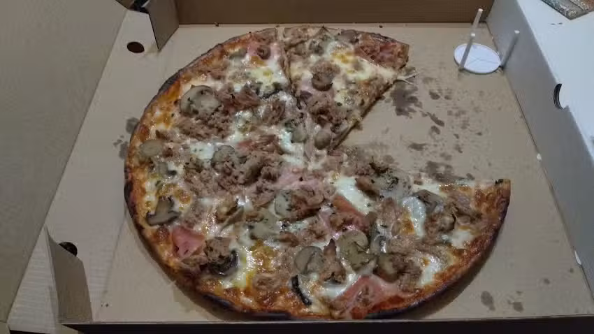 Pizzería la Ola Marina