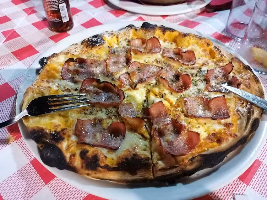 Pizzería la rucola