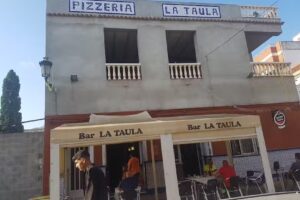 Pizzería La Taula