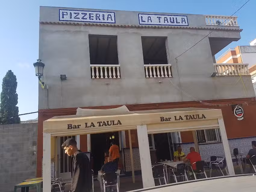 Pizzería La Taula