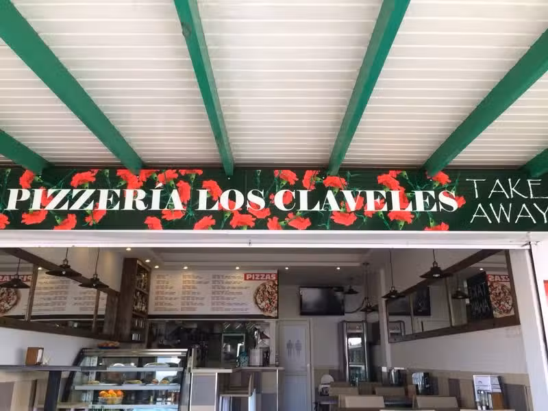 Pizzería los Claveles