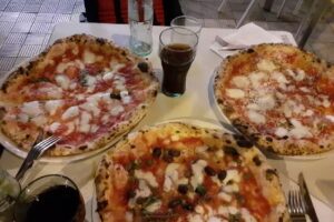 Pizzería Manammé Santa Cruz