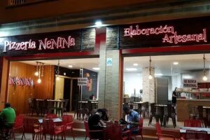 Pizzeria Nenina Teatinos