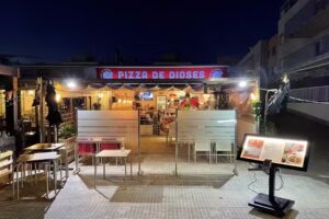 Pizzería- restaurante italiano « Pizza de dioses »