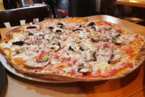 Pizzería Restaurante La Stradina