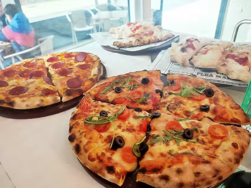 Pizzería – Rocko Pizza