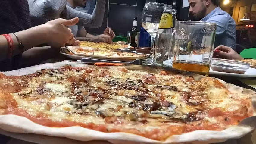 Pizzeria Socarratto Horno de Leña