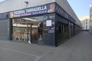 PIZZERÍA TARRADELLA Doner Kebab Bar Restaurante.