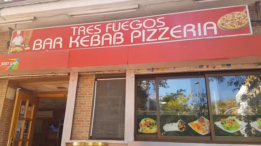 Pizzería Tres Fuegos
