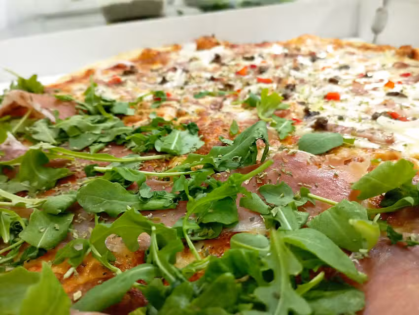 PIZZERIA vicino la rotonda