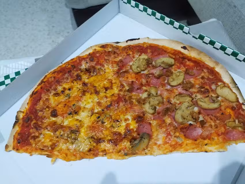 Pizzería Voy Volando